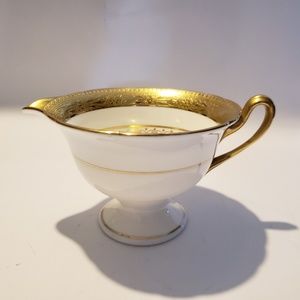 Nice Shelley china gold gilt Creamer/Gravy